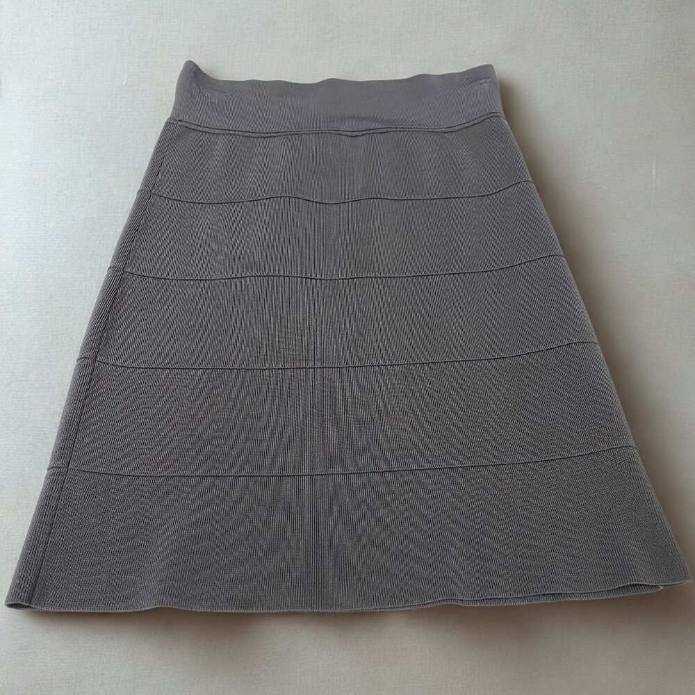 Cache Women’s Dark Gray Bandage Skirt – Size Small Rayon Blend